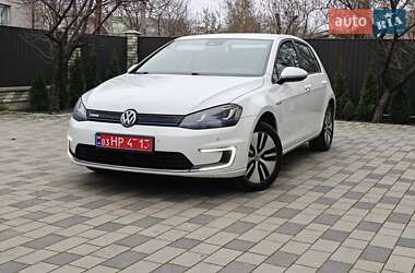 Хэтчбек Volkswagen e-Golf 2015 в Ивано-Франковске