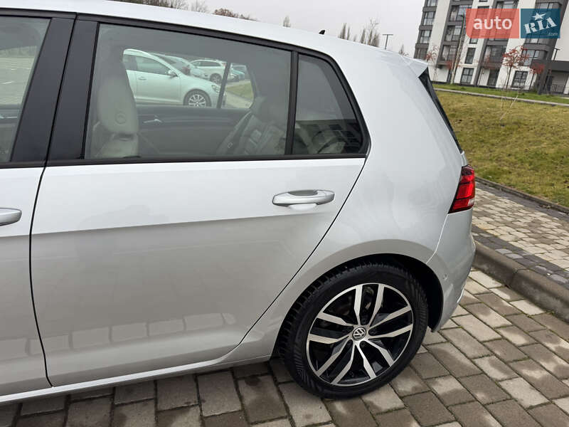Хэтчбек Volkswagen e-Golf 2019 в Луцке
