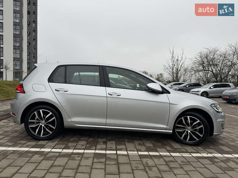 Хэтчбек Volkswagen e-Golf 2019 в Луцке
