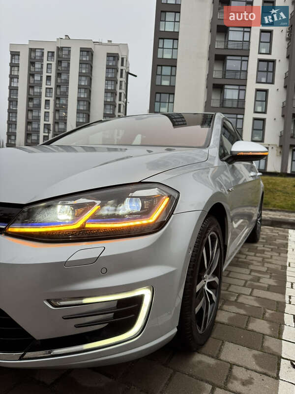 Хэтчбек Volkswagen e-Golf 2019 в Луцке