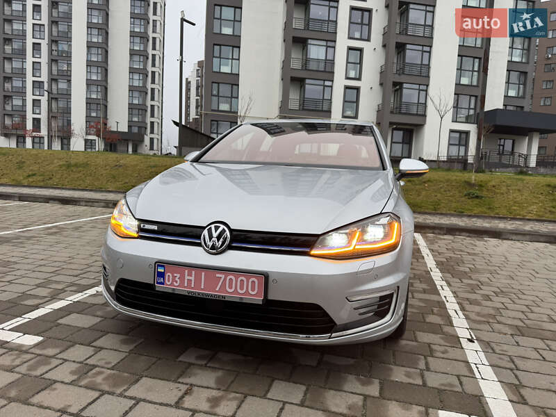 Хэтчбек Volkswagen e-Golf 2019 в Луцке