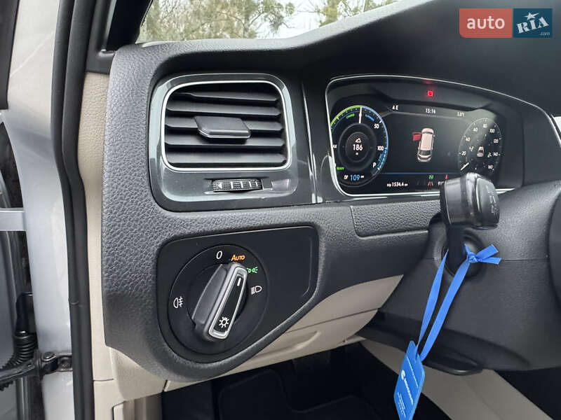 Хэтчбек Volkswagen e-Golf 2019 в Луцке