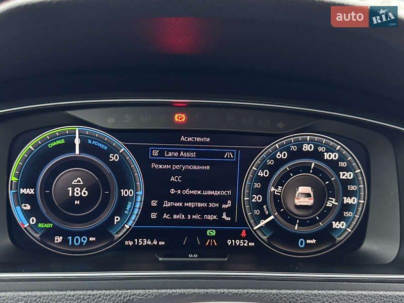 Хэтчбек Volkswagen e-Golf 2019 в Луцке