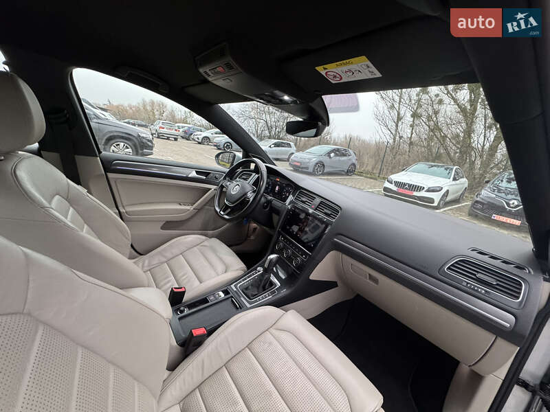 Хэтчбек Volkswagen e-Golf 2019 в Луцке