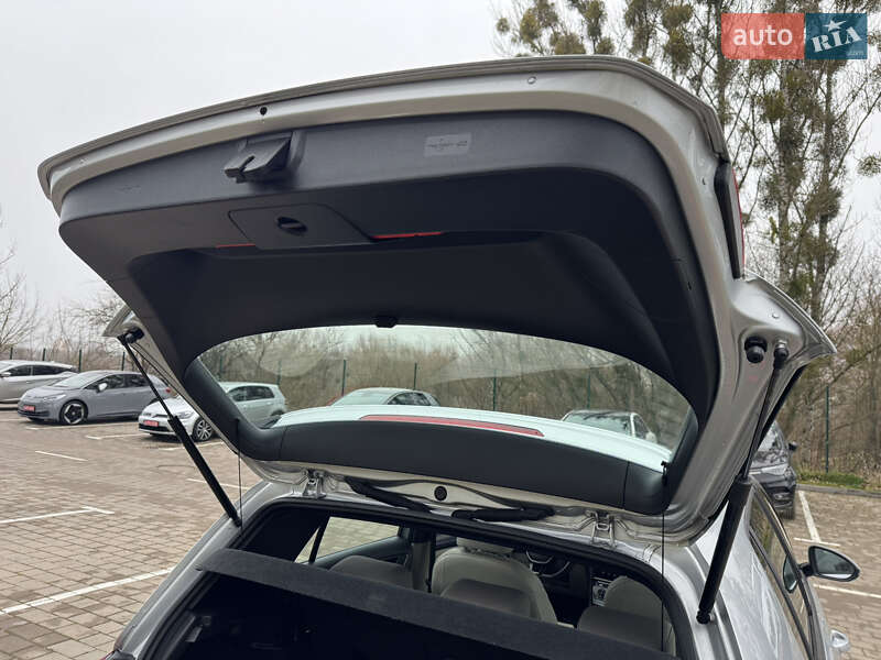 Хэтчбек Volkswagen e-Golf 2019 в Луцке