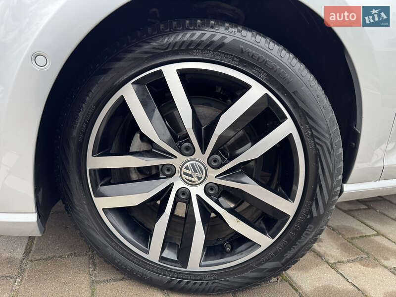 Хэтчбек Volkswagen e-Golf 2019 в Луцке