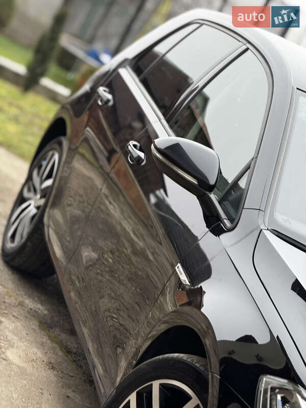 Хэтчбек Volkswagen e-Golf 2019 в Дрогобыче