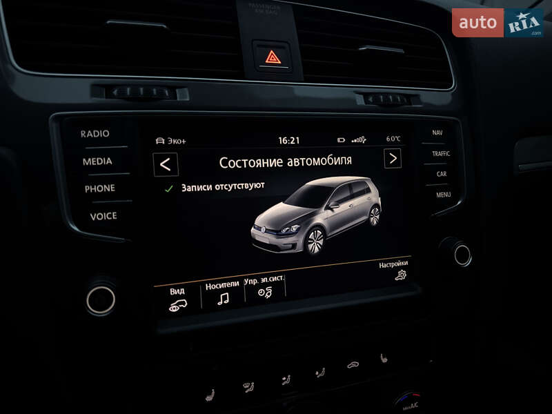 Хэтчбек Volkswagen e-Golf 2015 в Хмельницком