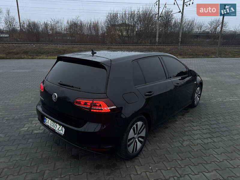 Хэтчбек Volkswagen e-Golf 2015 в Хмельницком