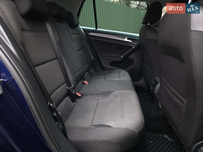 Хэтчбек Volkswagen e-Golf 2018 в Тернополе фото 33 Хэтчбек Volkswagen e-Golf 2018 в Тернополе