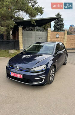 Хэтчбек Volkswagen e-Golf 2016 в Луцке
