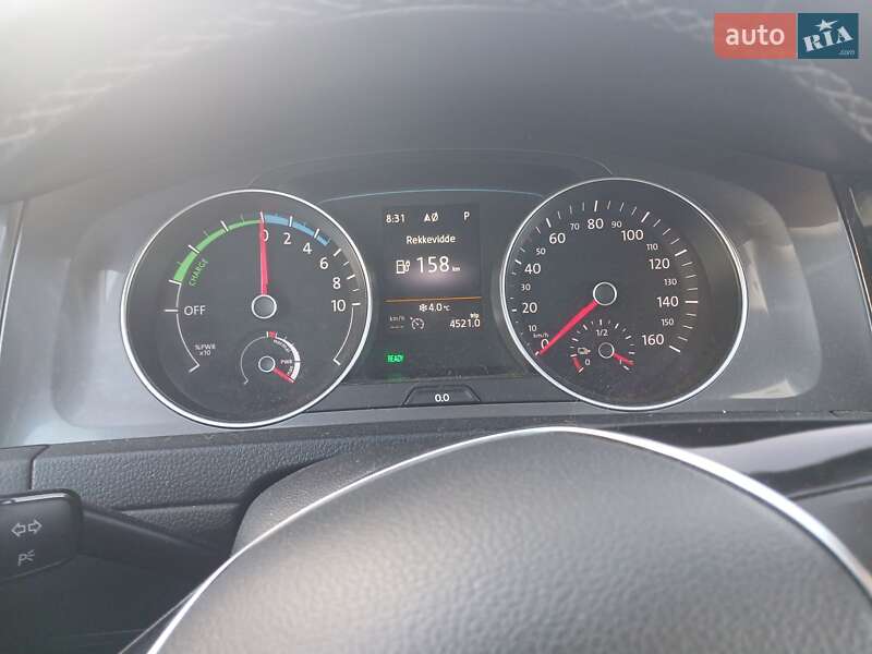 Хэтчбек Volkswagen e-Golf 2014 в Харькове