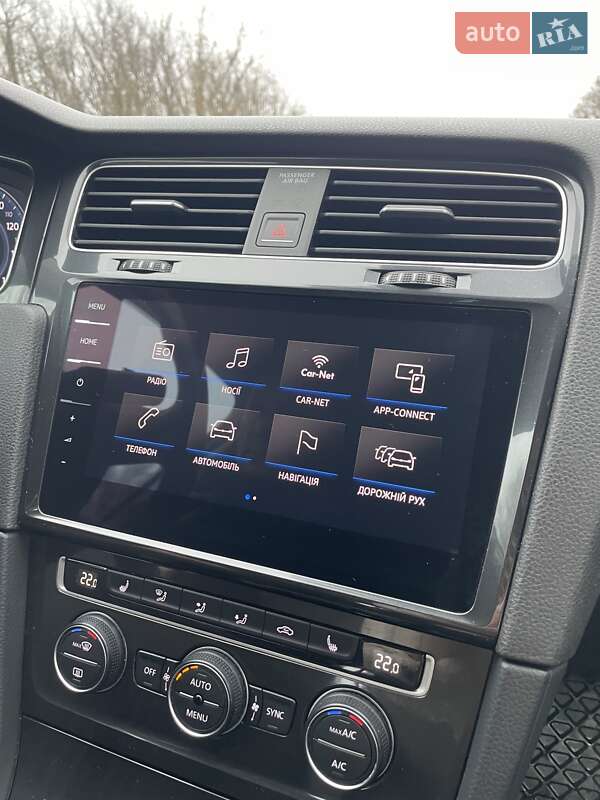 Хэтчбек Volkswagen e-Golf 2017 в Луцке фото 35 Хэтчбек Volkswagen e-Golf 2017 в Луцке