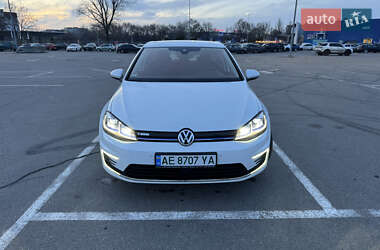 Хетчбек Volkswagen e-Golf 2020 в Дніпрі