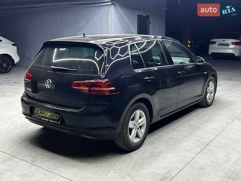 Хэтчбек Volkswagen e-Golf 2016 в Черновцах фото 6 Хэтчбек Volkswagen e-Golf 2016 в Черновцах