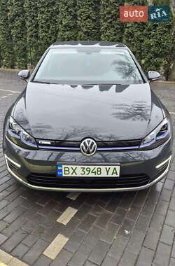 Хетчбек Volkswagen e-Golf 2020 в Шепетівці