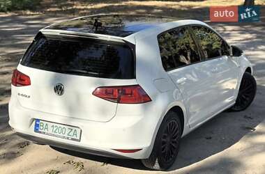 Хэтчбек Volkswagen e-Golf 2014 в Кропивницком
