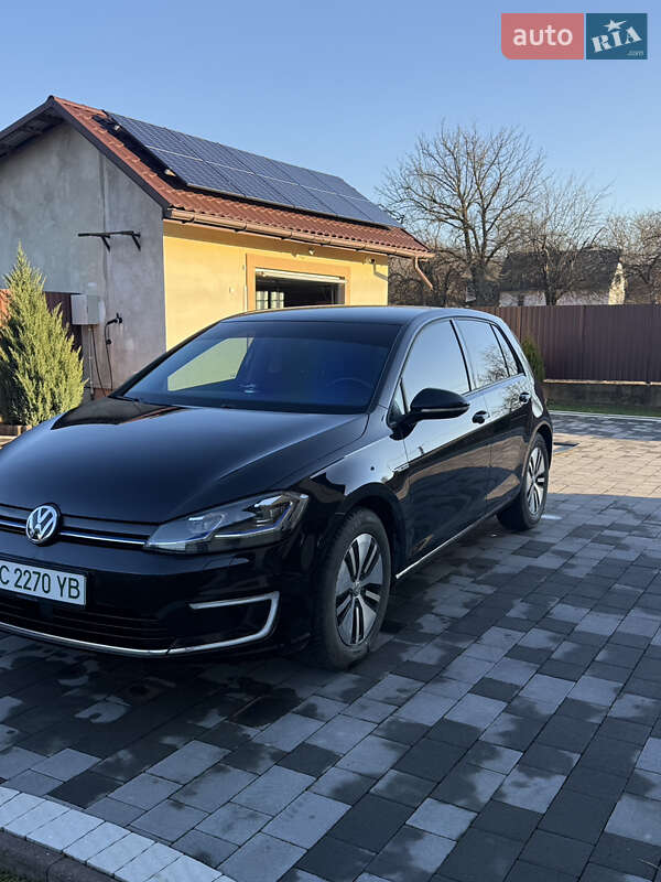 Хетчбек Volkswagen e-Golf 2018 в Добромилі