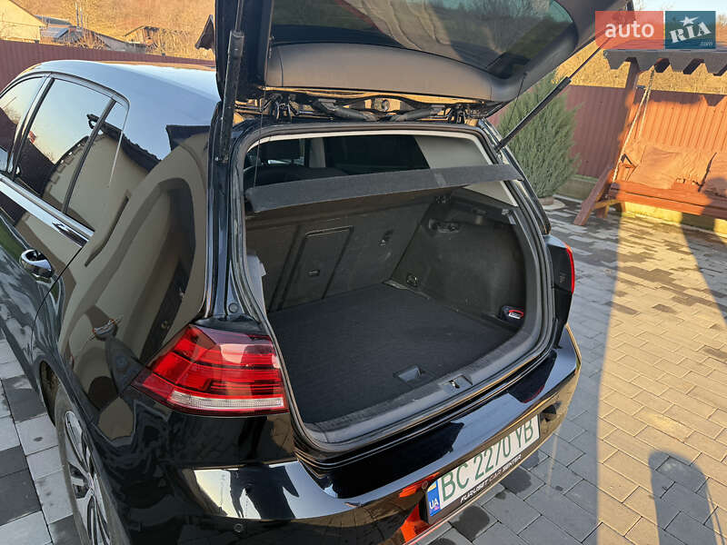 Хетчбек Volkswagen e-Golf 2018 в Добромилі