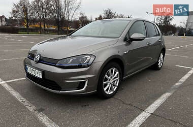 Хетчбек Volkswagen e-Golf 2015 в Броварах
