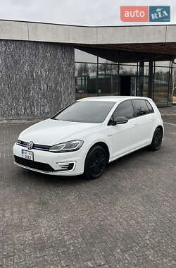 Хэтчбек Volkswagen e-Golf 2019 в Ирпене