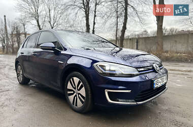 Хэтчбек Volkswagen e-Golf 2017 в Виннице