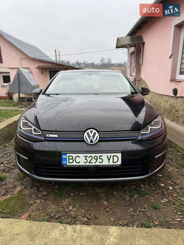 Volkswagen e-Golf 2015