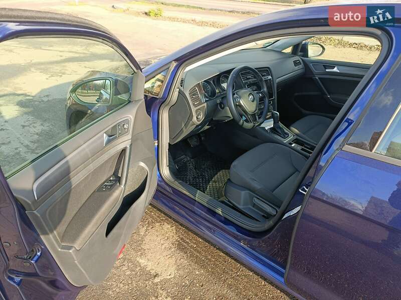 Хэтчбек Volkswagen e-Golf 2020 в Николаеве фото 12 Хэтчбек Volkswagen e-Golf 2020 в Николаеве