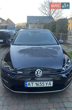Хэтчбек Volkswagen e-Golf 2016 в Косове