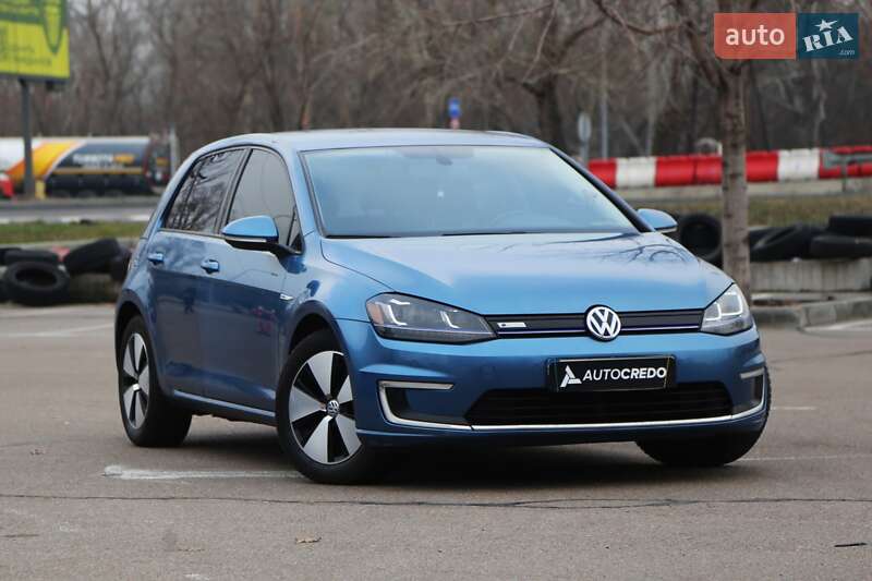 Volkswagen e-Golf 2015