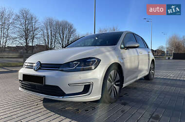 Хетчбек Volkswagen e-Golf 2017 в Вінниці