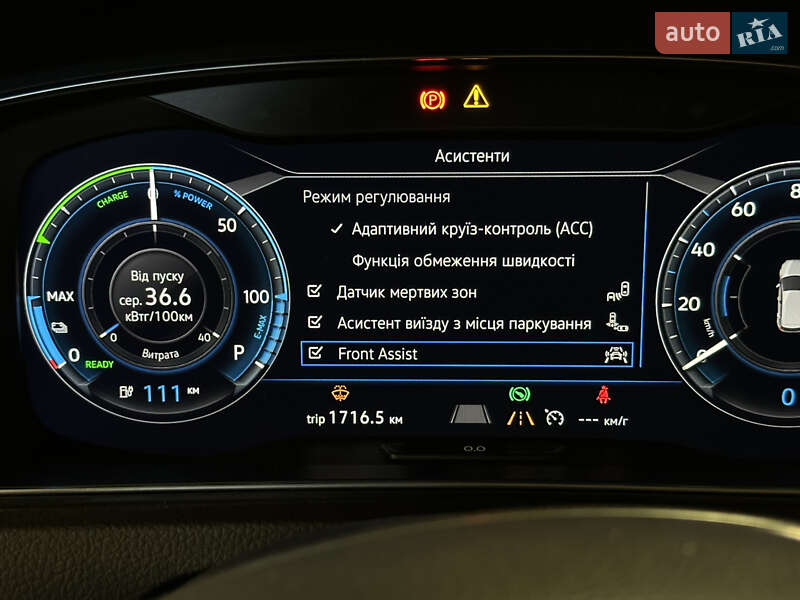 Хэтчбек Volkswagen e-Golf 2018 в Львове