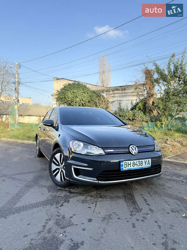 Хетчбек Volkswagen e-Golf 2016 в Одесі