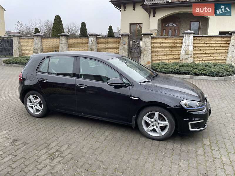 Хетчбек Volkswagen e-Golf 2016 в Львові