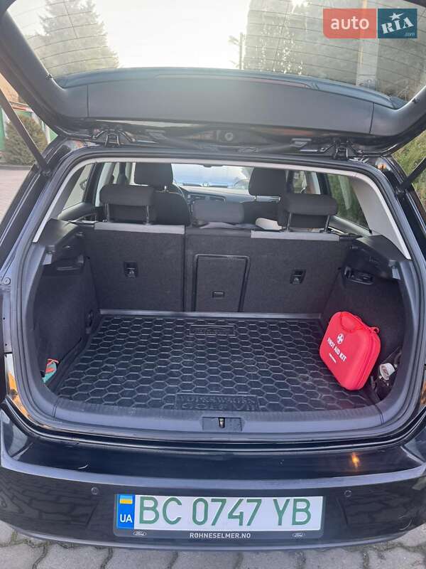 Хетчбек Volkswagen e-Golf 2016 в Львові