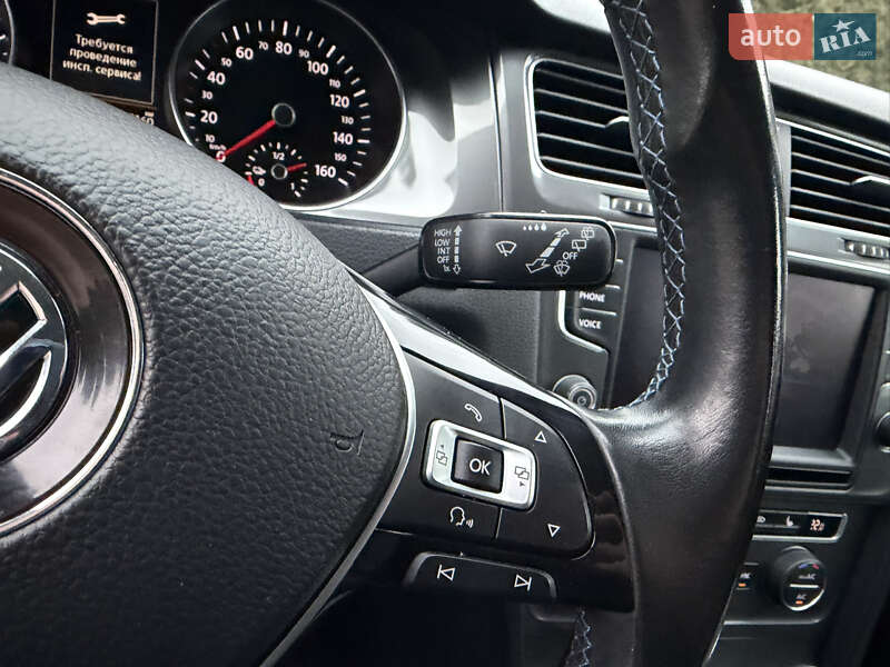 Хетчбек Volkswagen e-Golf 2015 в Рівному