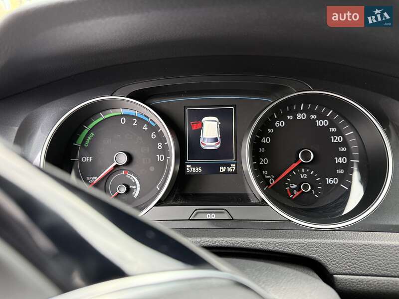 Хэтчбек Volkswagen e-Golf 2020 в Львове фото 17 Хэтчбек Volkswagen e-Golf 2020 в Львове