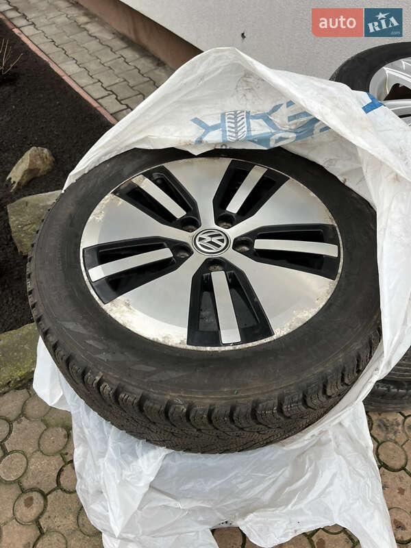 Хэтчбек Volkswagen e-Golf 2015 в Ковеле