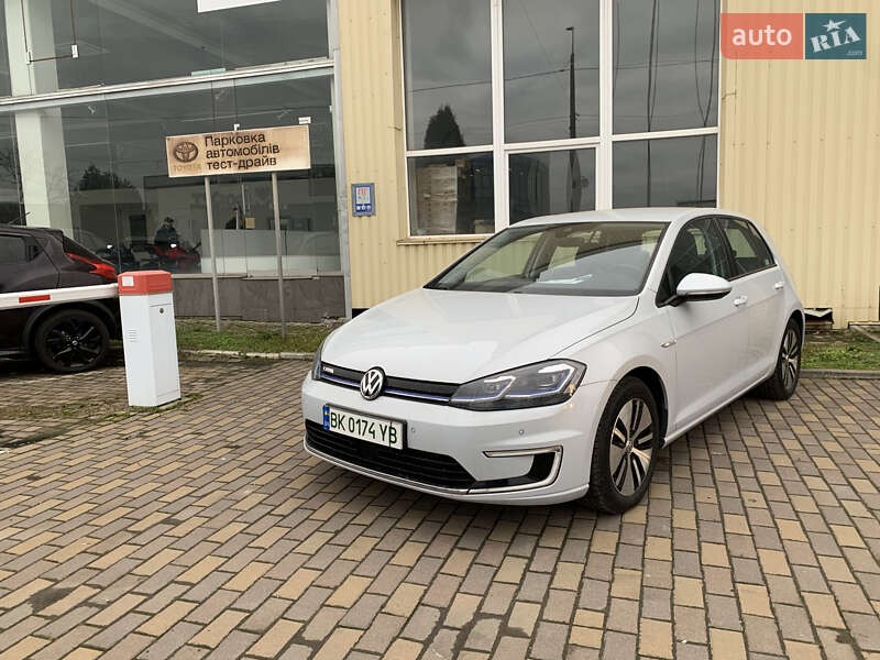 Хетчбек Volkswagen e-Golf 2018 в Рівному фото 3 Хетчбек Volkswagen e-Golf 2018 в Рівному