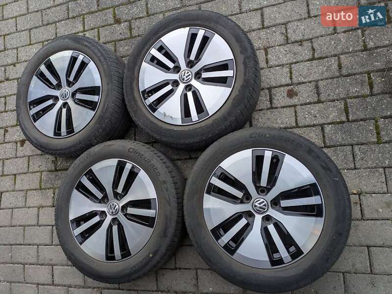 Хетчбек Volkswagen e-Golf 2014 в Луцьку