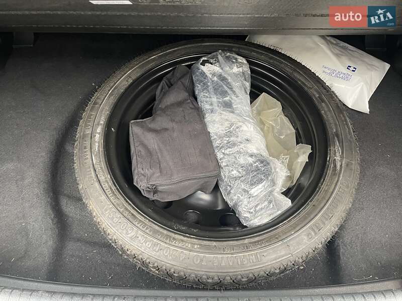 Хетчбек Volkswagen e-Golf 2019 в Хмельницькому