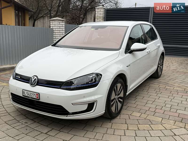 Volkswagen e-Golf 2016
