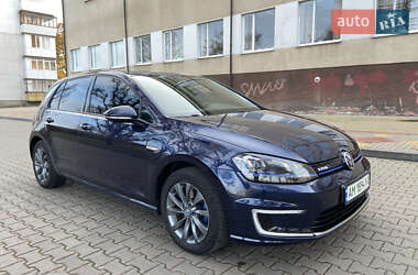 Хэтчбек Volkswagen e-Golf 2014 в Звягеле