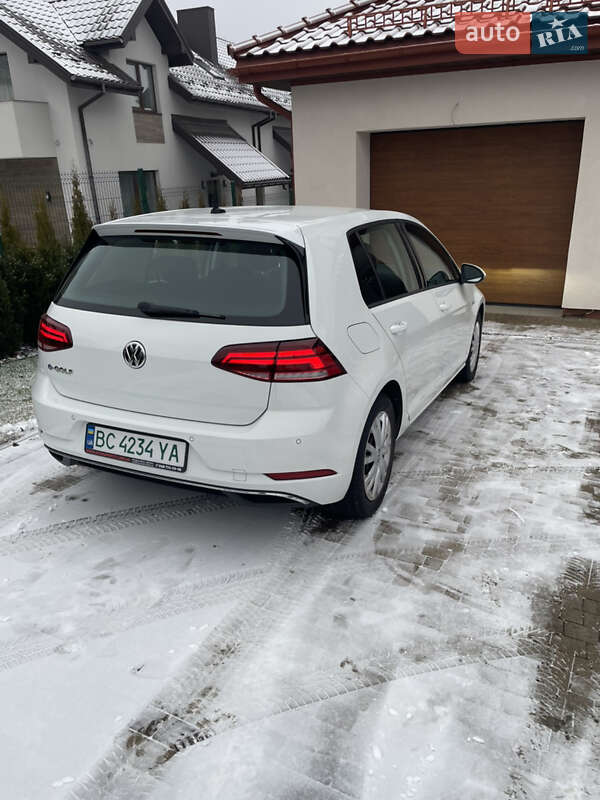 Хэтчбек Volkswagen e-Golf 2020 в Львове