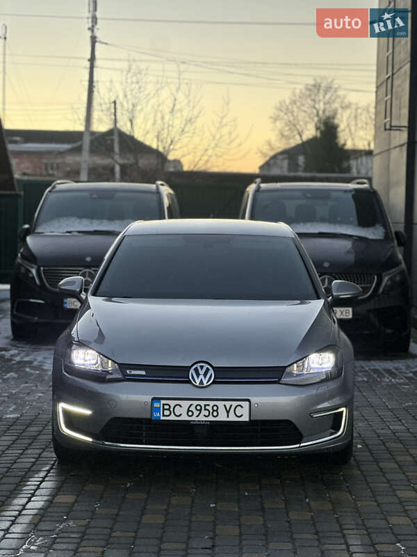 Volkswagen e-Golf 2016 Volkswagen e-Golf 2016