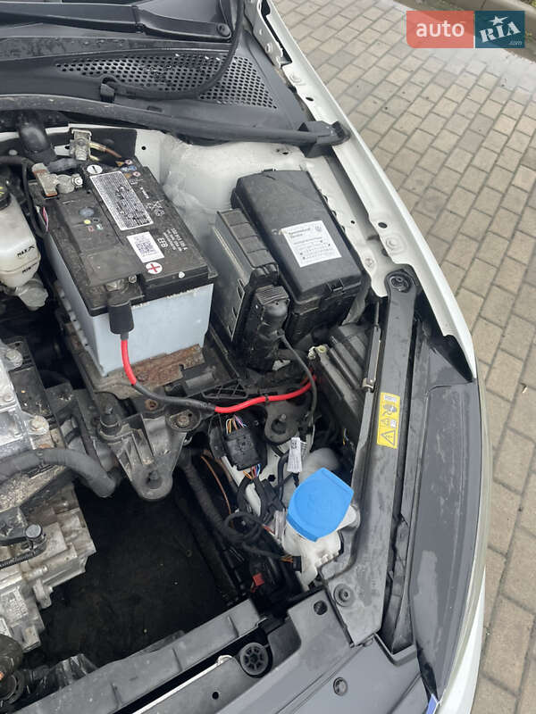 Хетчбек Volkswagen e-Golf 2020 в Луцьку