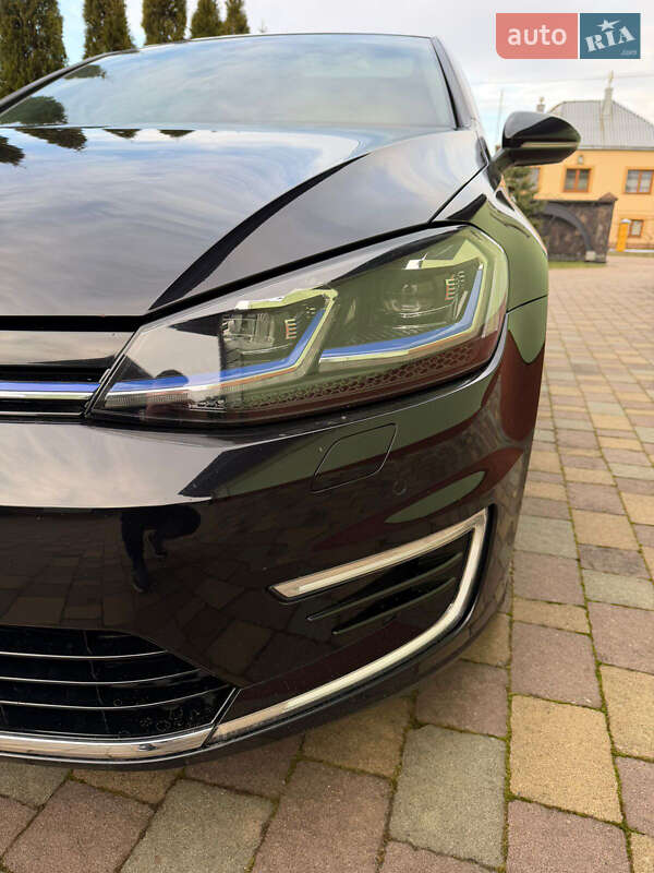 Хэтчбек Volkswagen e-Golf 2019 в Львове