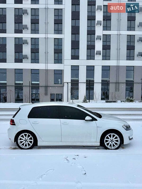 Хэтчбек Volkswagen e-Golf 2016 в Ровно
