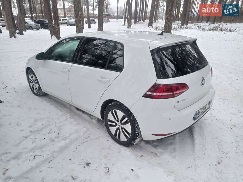 Хетчбек Volkswagen e-Golf 2014 в Житомирі