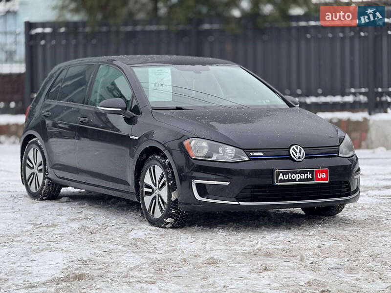 Хэтчбек Volkswagen e-Golf 2016 в Киеве